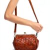 Gusti Borsa a tracolla in pelle Britney – Borsa da donna – Marrone-1
